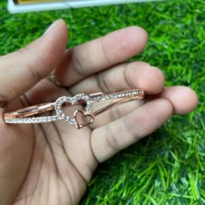 Exquisite Love Shape Anti Tarnish Bangles