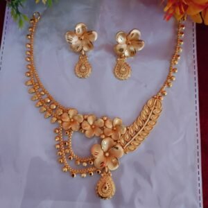 Unique Light Weight Necklace