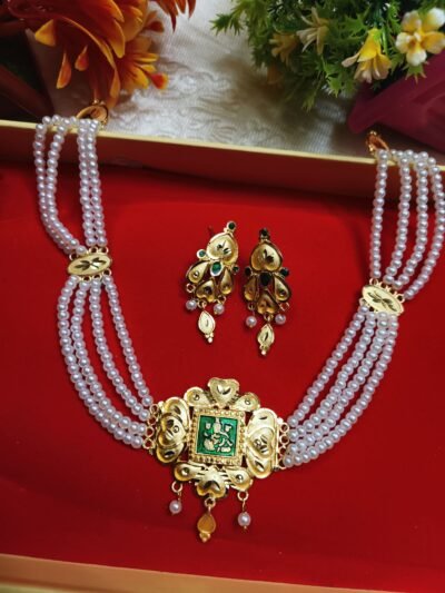 Unique & Gorgeous Necklace