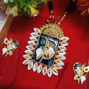 Unique & Gorgeous Pendant For Occasion